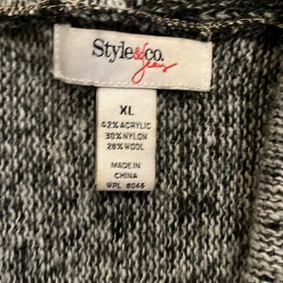 Style & Company Woman’s Black and Gray Wool Blend Hooded Sweater Size XL - Picture 2 of 6